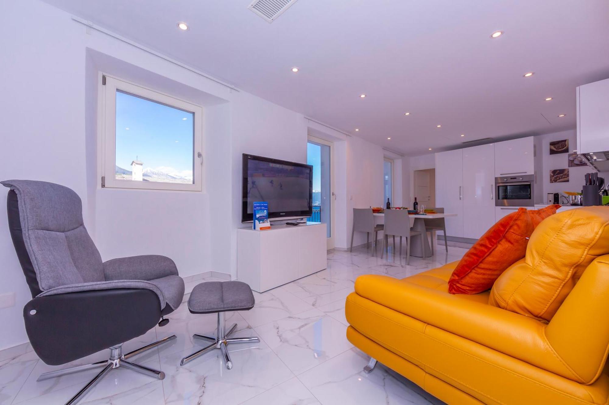 Yellow View Apartment - Happy Rentals Ronco sopra Ascona Zewnętrze zdjęcie